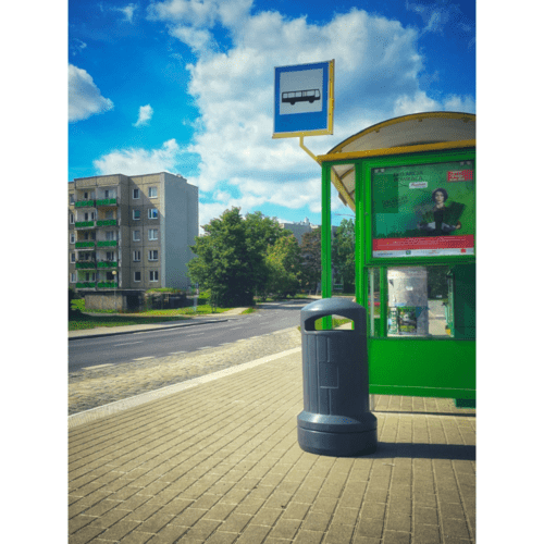Twist 70 litrų plastikinė gatvės šiukšlių dėžė